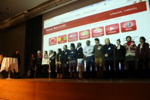 Alle redaksjonene på senen