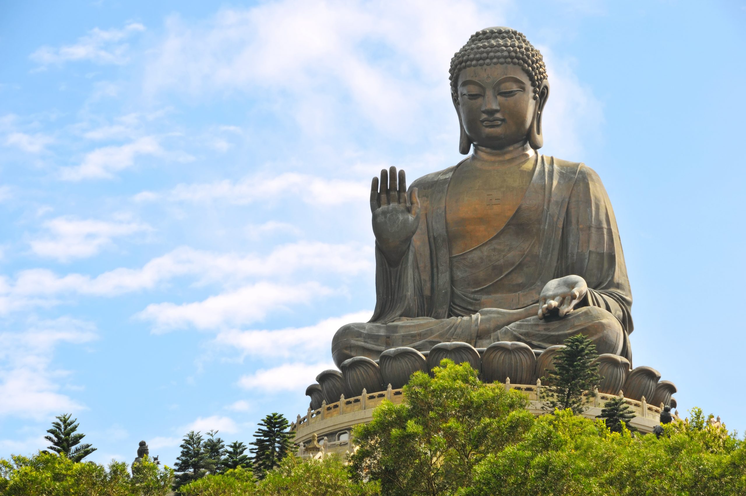 Bilde av verdens største buddhastatue i bronse lokalisert i Hong Kong